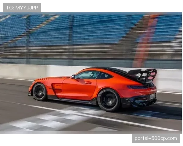 速降世界杯巴西站:菲尼恩·威廉姆斯刷新赛道纪录夺下排位赛第一 速降世界杯巴西站:菲尼恩·威廉姆斯刷新赛道纪录夺下排位赛第一